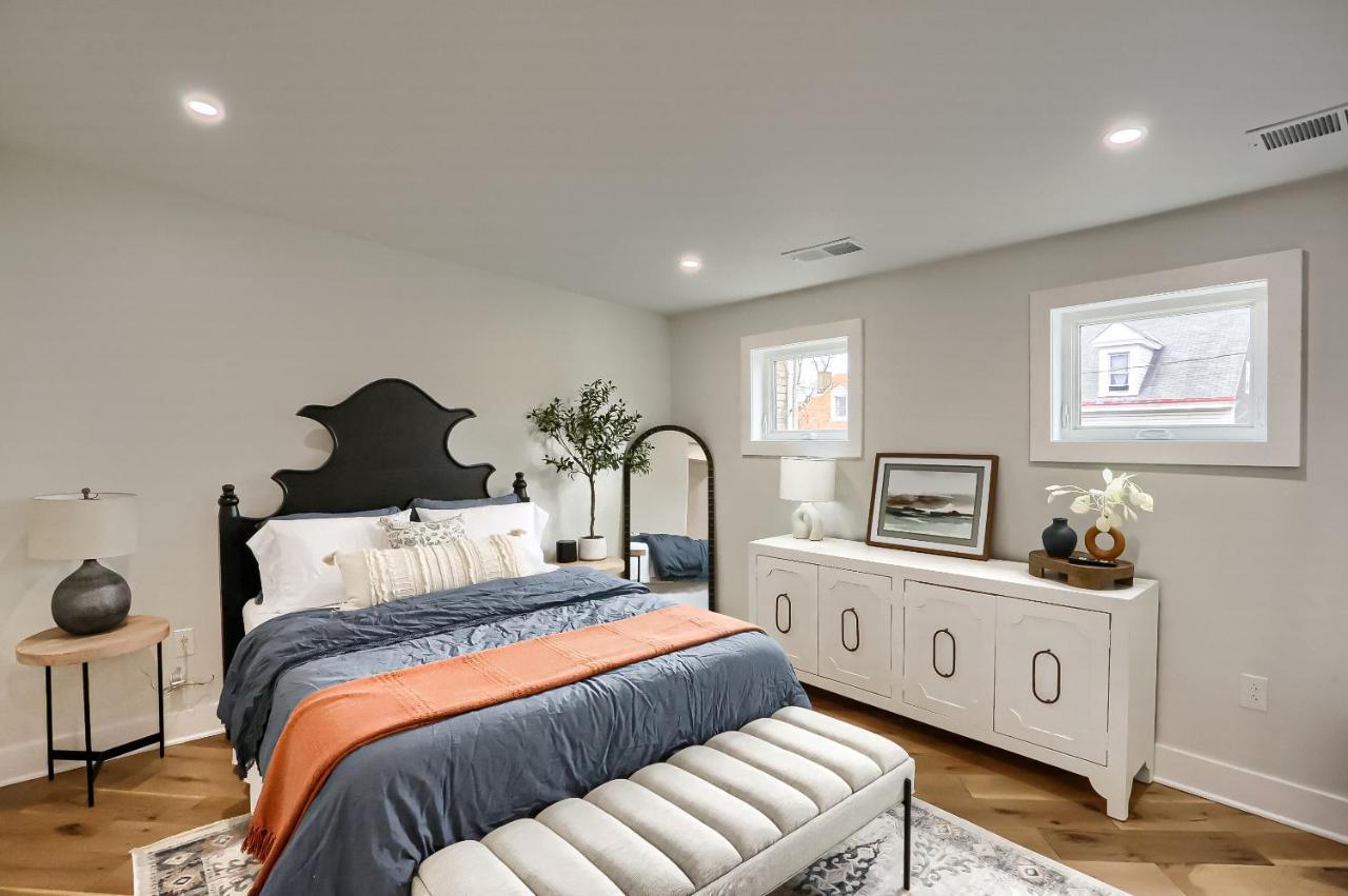 Urban Oasis Retreat With Luxury Design, Hot Tub, Fire Pit, Breathtaking Downtown & River Views Сasa de vacaciones